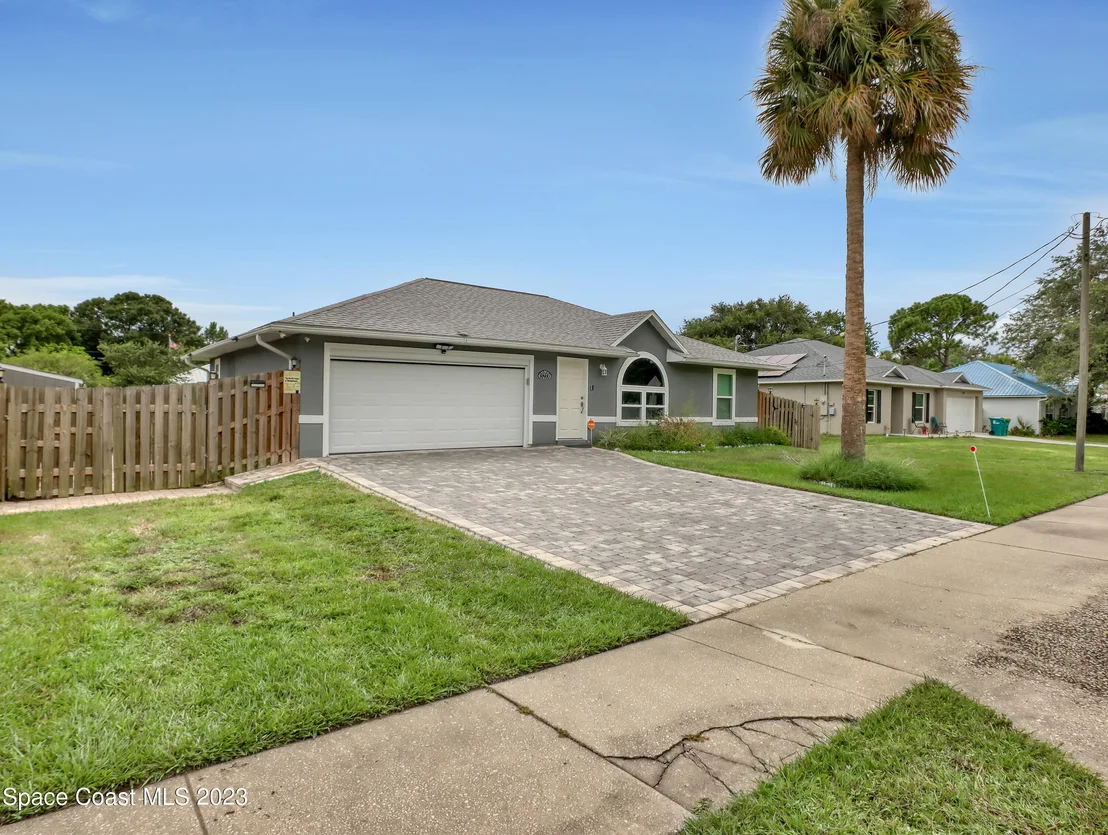 Photo of 5233 Carrick Road