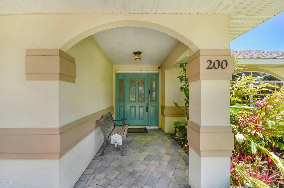 Photo of 200 River Road Circle