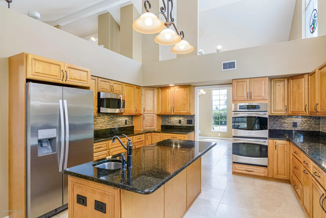 Photo of 454 Lanternback Island Drive
