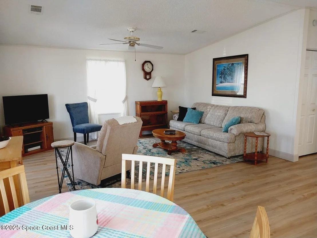 Photo of 5443 Bannock Street