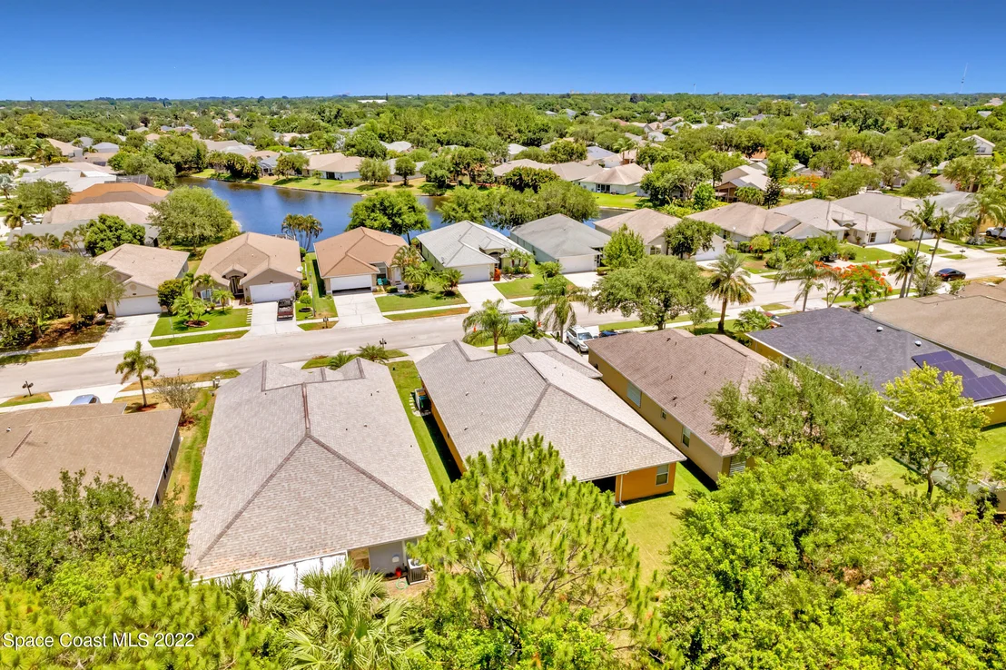 Photo of 2391 Stratford Pointe Drive