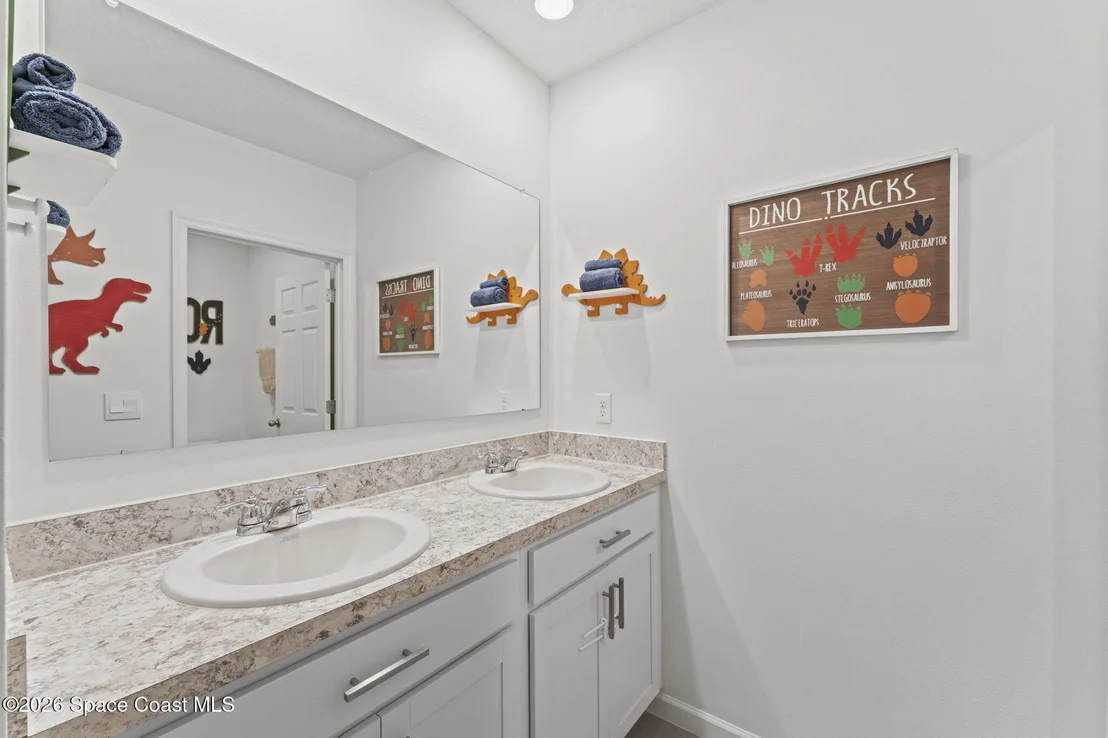 Photo of 5117 Marble Street