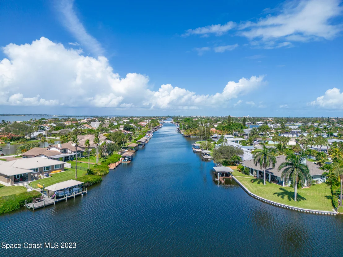 Photo of 209 River Road