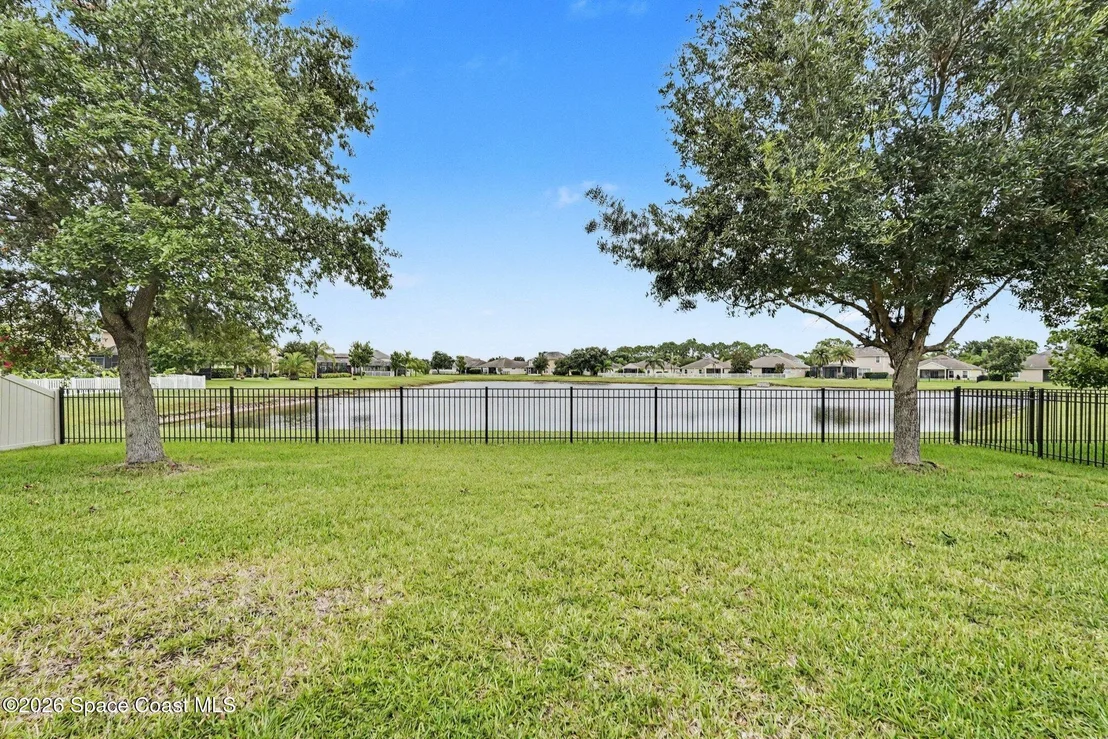 Photo of 325 Abernathy Circle SE