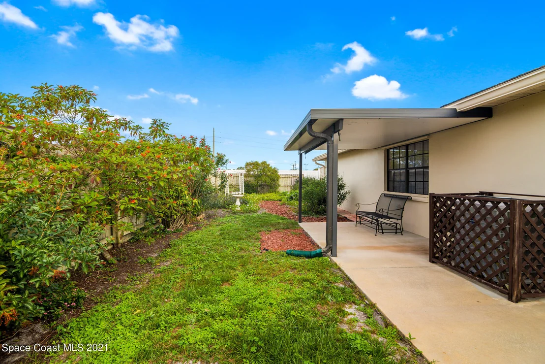 Photo of 942 Pineland Drive