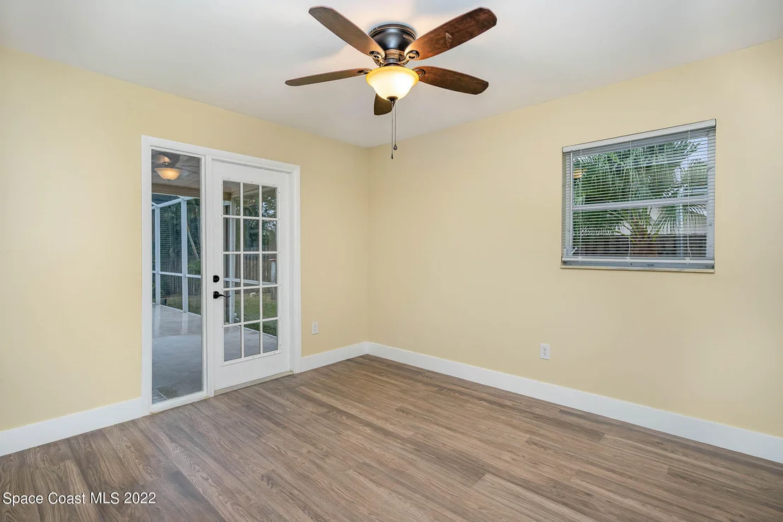 Photo of 721 Pebble Beach Avenue NE