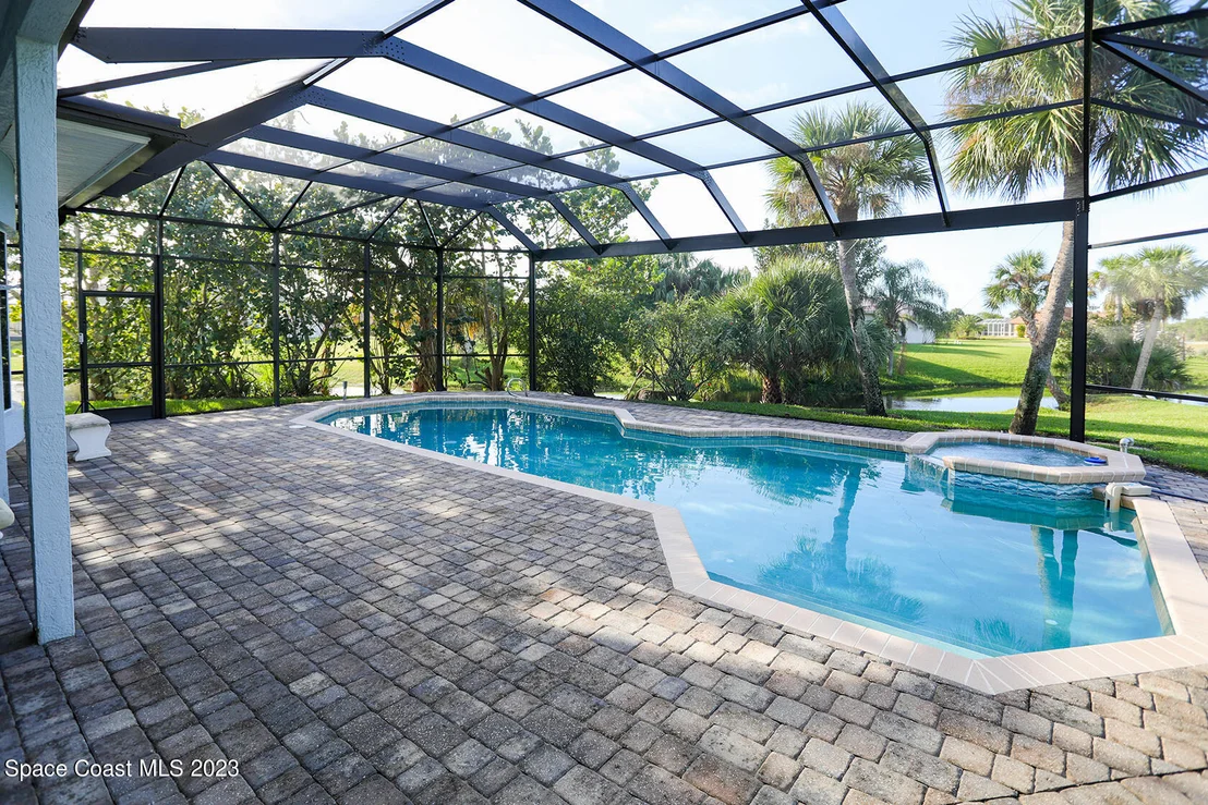 Photo of 923 Derby Lane