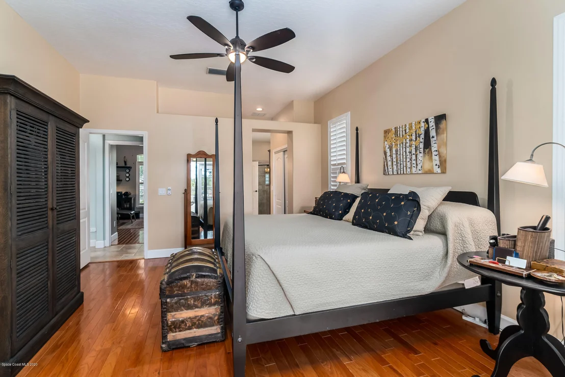 Photo of 702 Sanderling Drive