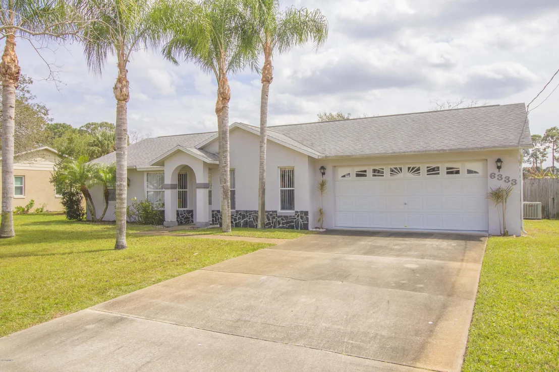 Photo of 6333 Irving Road