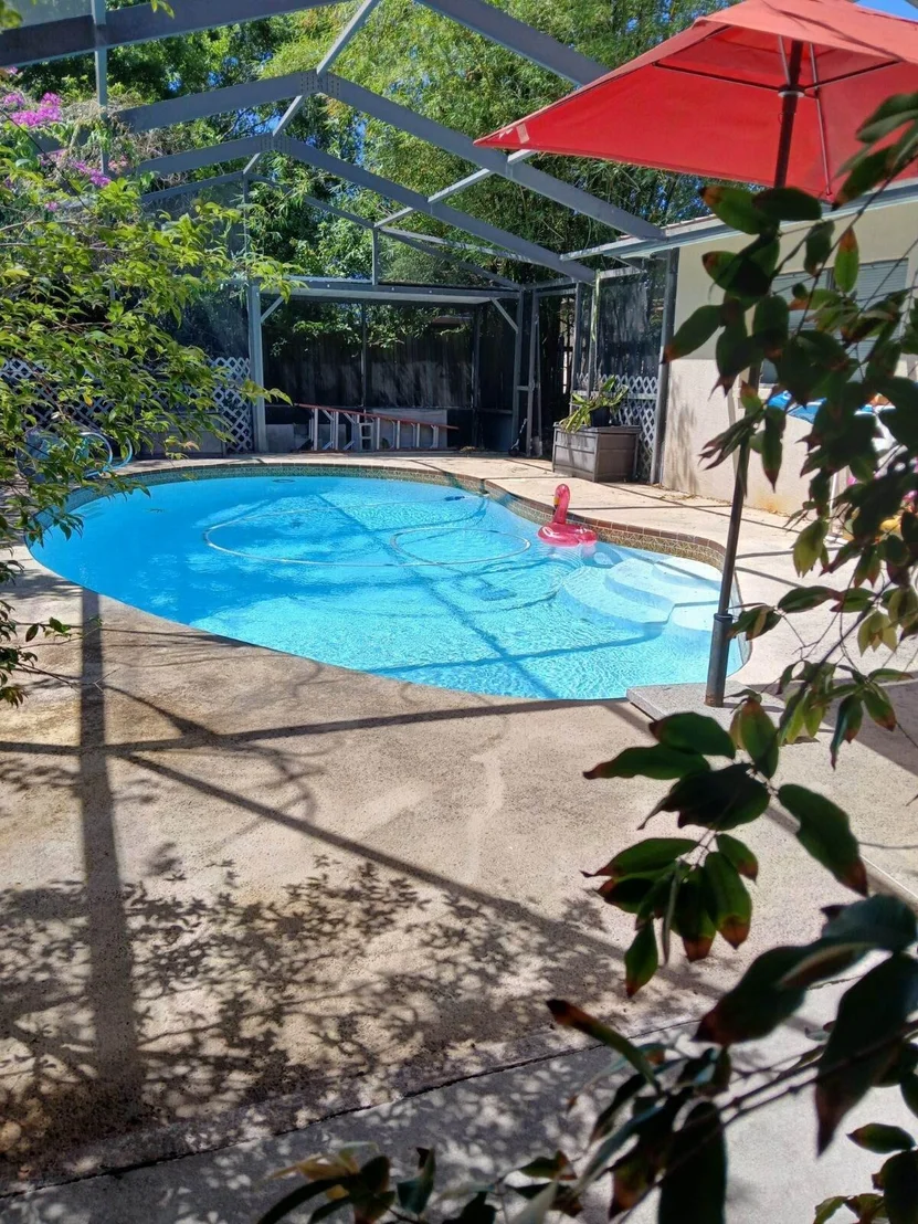 Photo of 1081 Madrid Road
