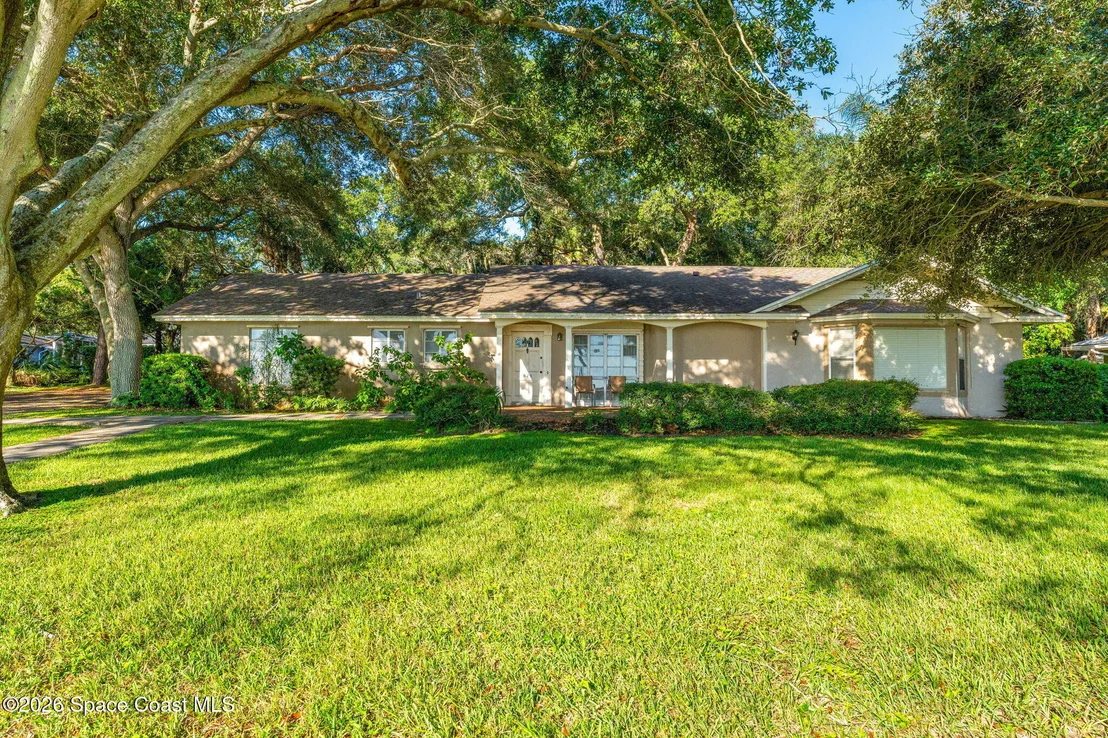 Photo of 925 N Indian River Drive