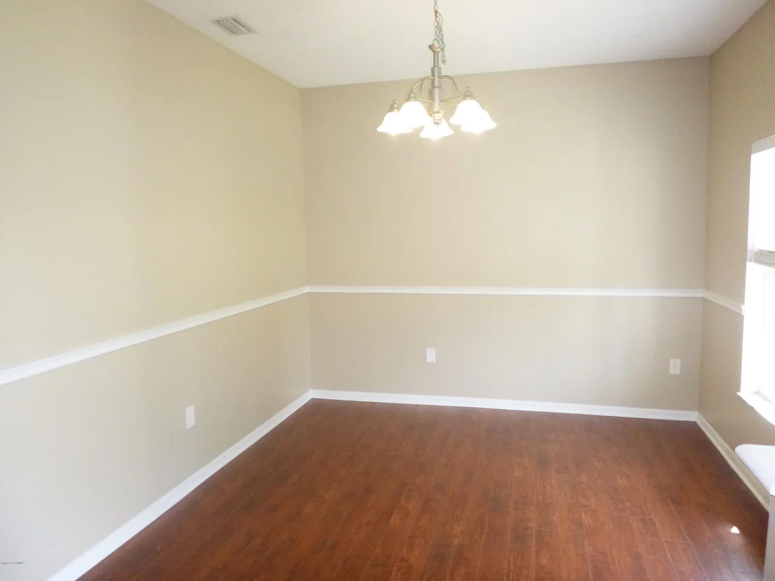Photo of 4270 Mac Tavish Street