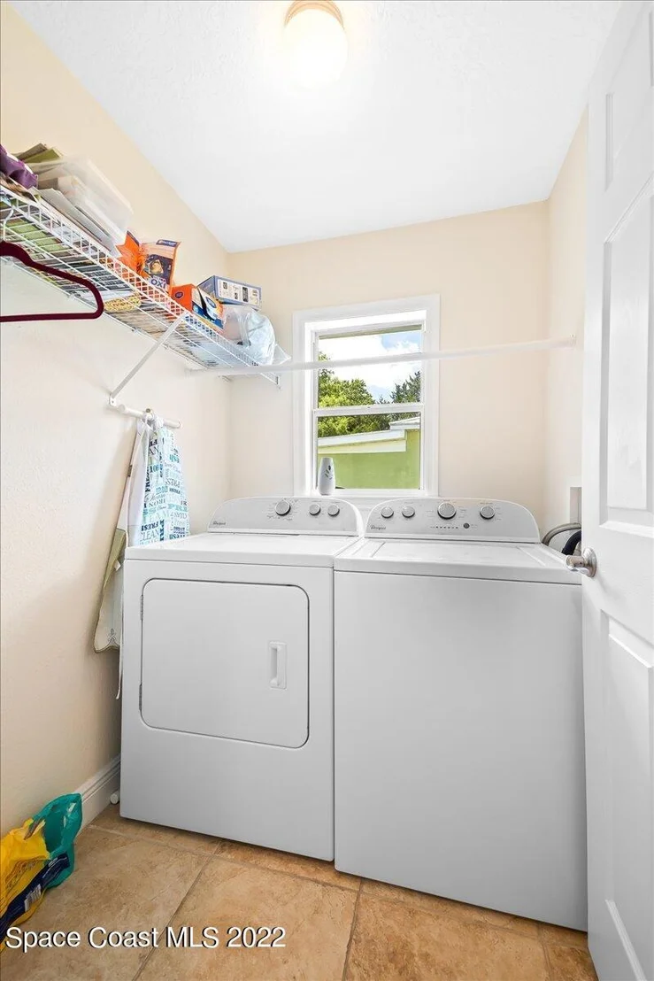 Photo of 5265 Evinrude Road