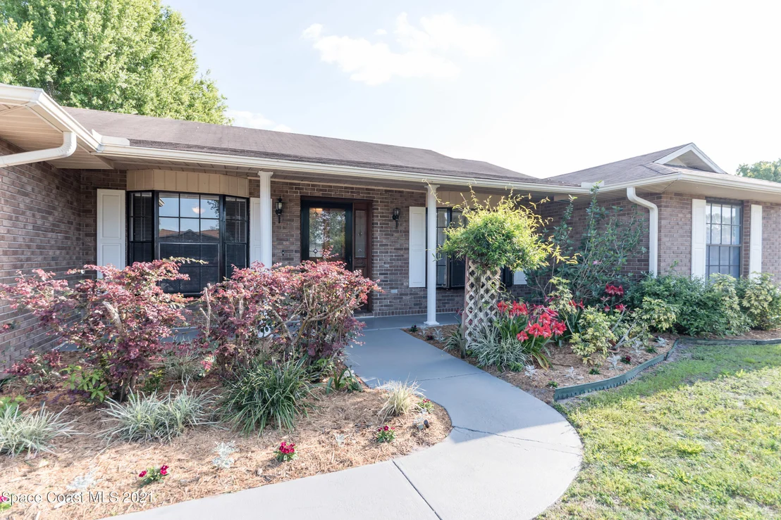 Photo of 1855 Raymond Drive