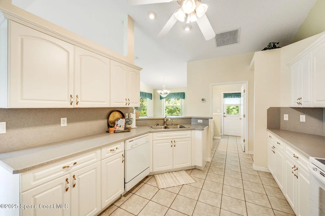 Photo of 3990 Tangle Drive