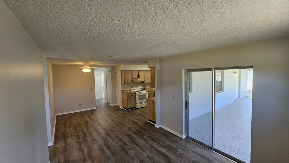 Photo of 628 Walnut Drive