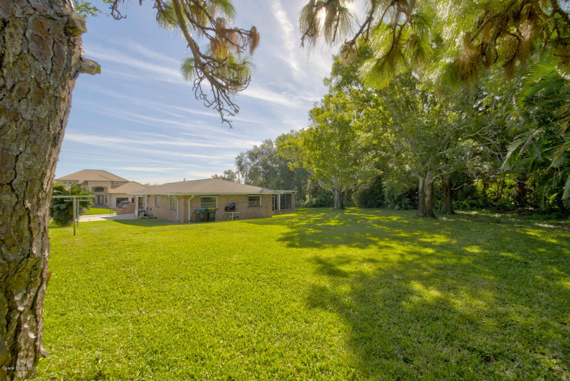 Photo of 1030 Sunswept Road NE