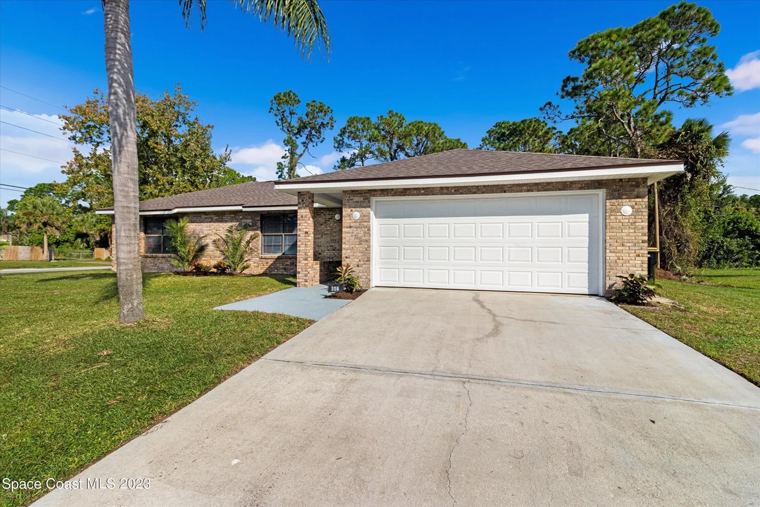 Photo of 647 Bryant Road