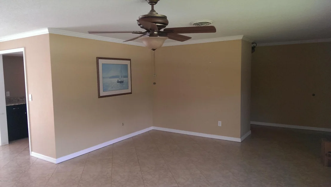 Photo of 521 W Riviera Boulevard