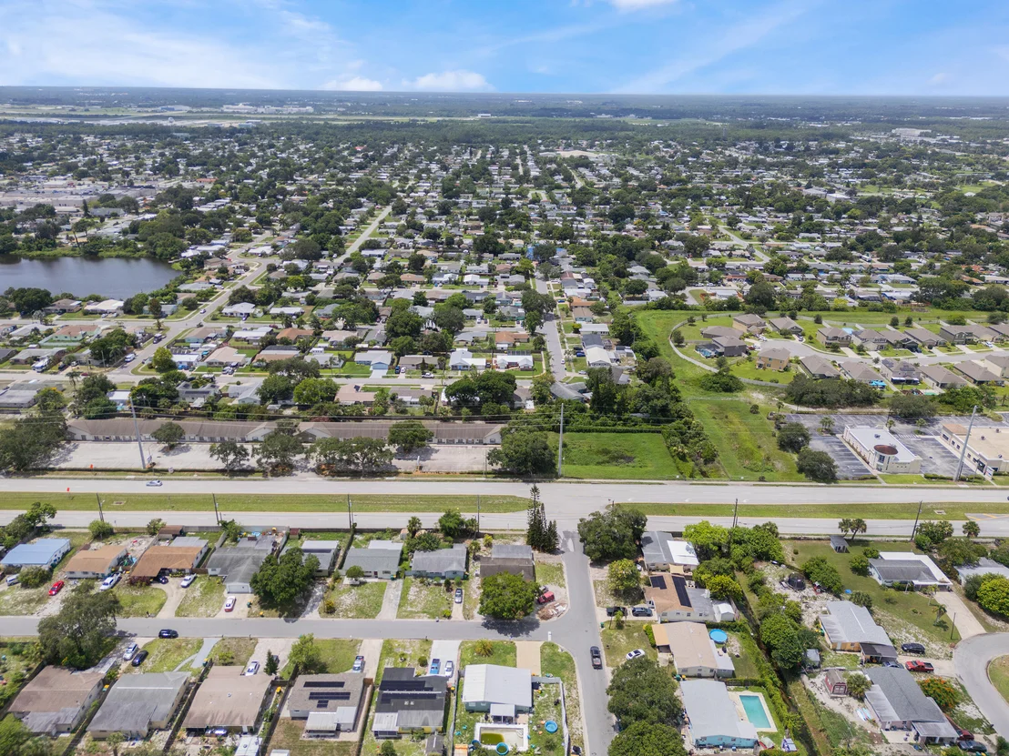 Photo of 2483 Colony Drive