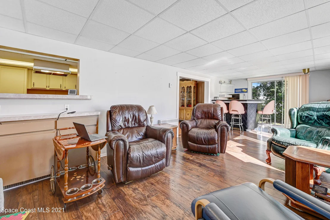 Photo of 566 Jean Circle