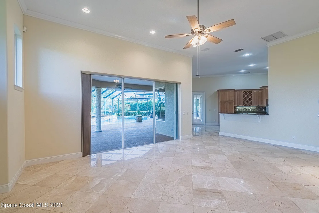 Photo of 8181 Compton Way