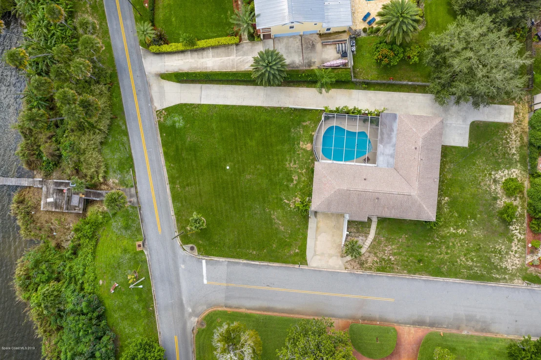 Photo of 3049 N Indian River Drive