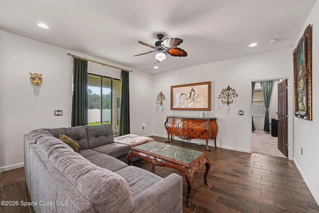 Photo of 1675 Fuji Drive