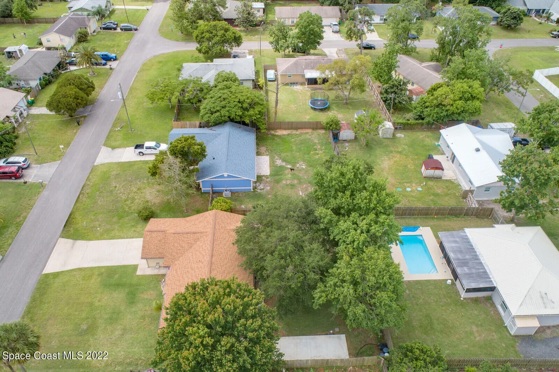 Photo of 5970 Cannon Avenue