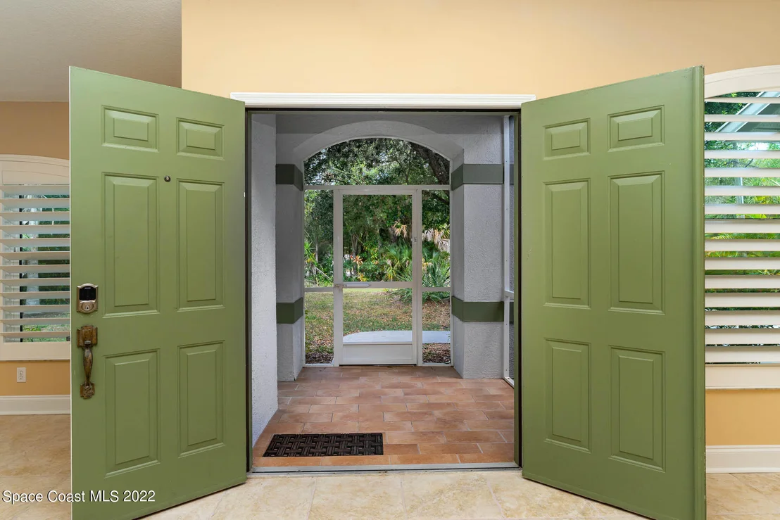 Photo of 6573 Sheridan Road