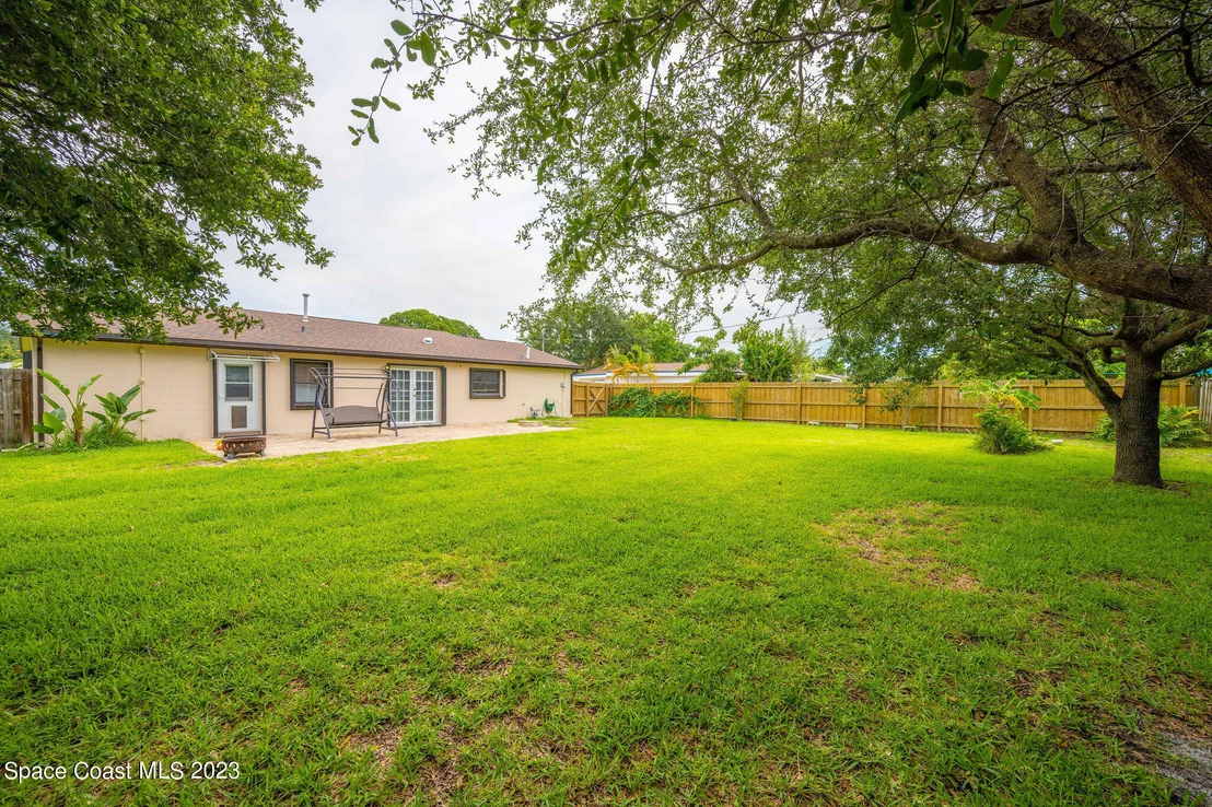 Photo of 971 Bartlett Lane