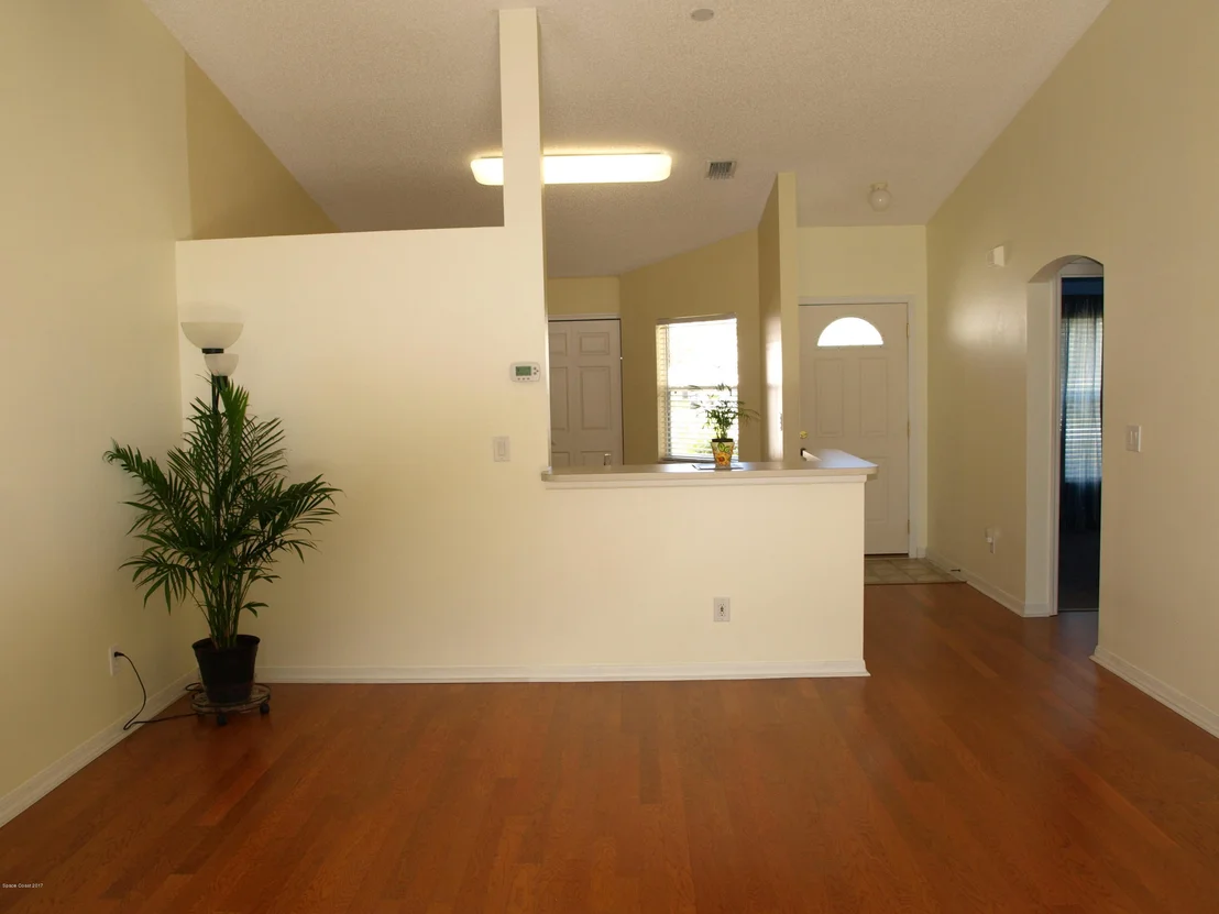 Photo of 520 Benton Drive