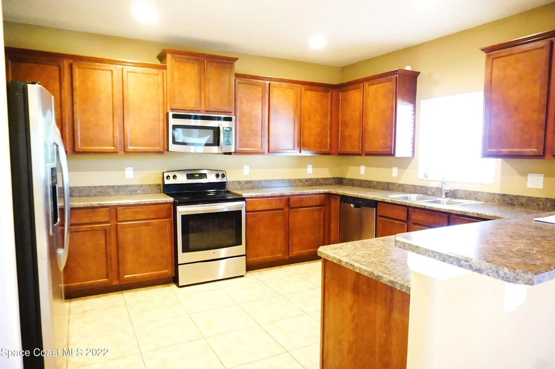 Photo of 1686 Litchfield Drive