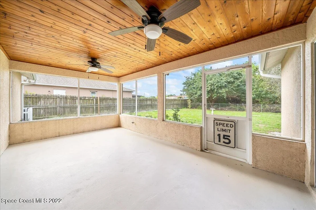 Photo of 6248 Bamboo Avenue