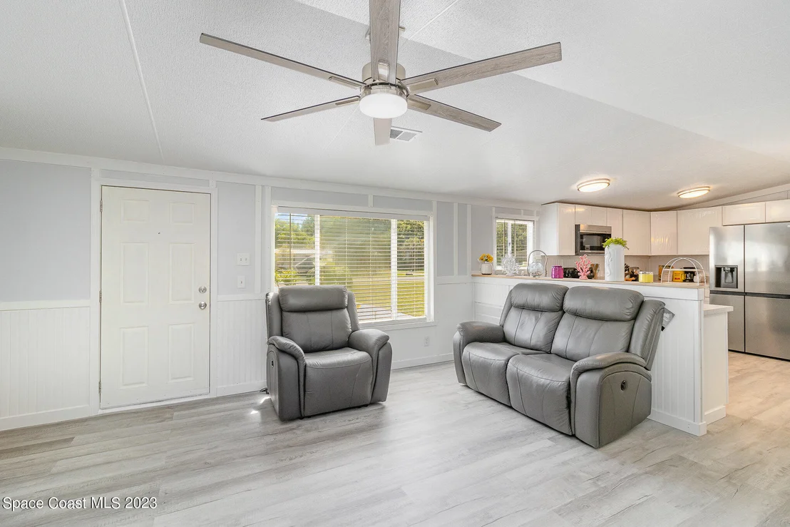 Photo of 5918 Cedar Lake Drive