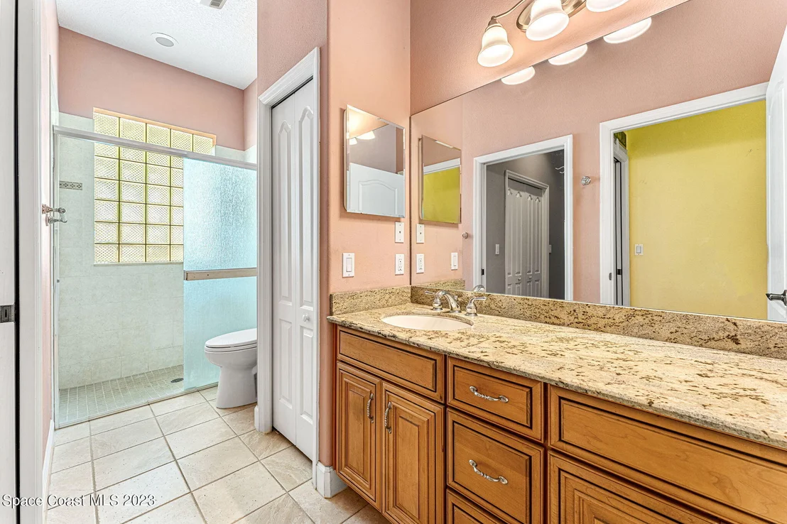 Photo of 1368 Centennial Way