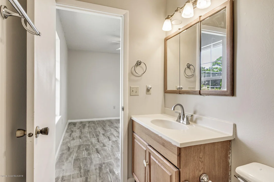 Photo of 5964 Rena Avenue E