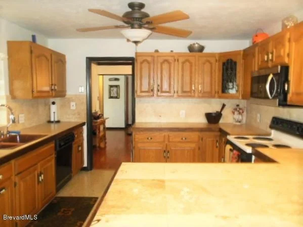 Photo of 530 Pine Tree Drive