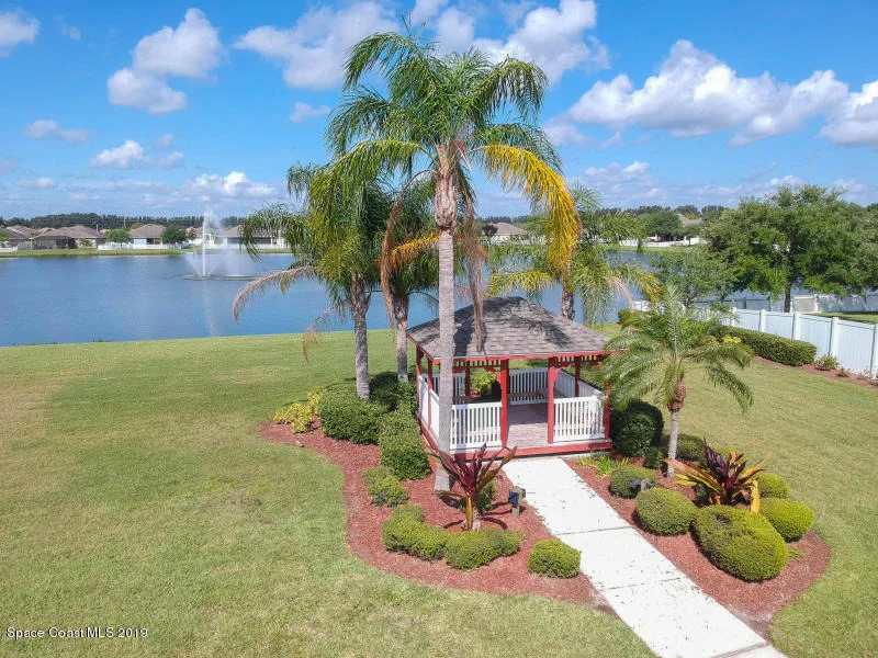 Photo of 1600 Bridgeport Circle