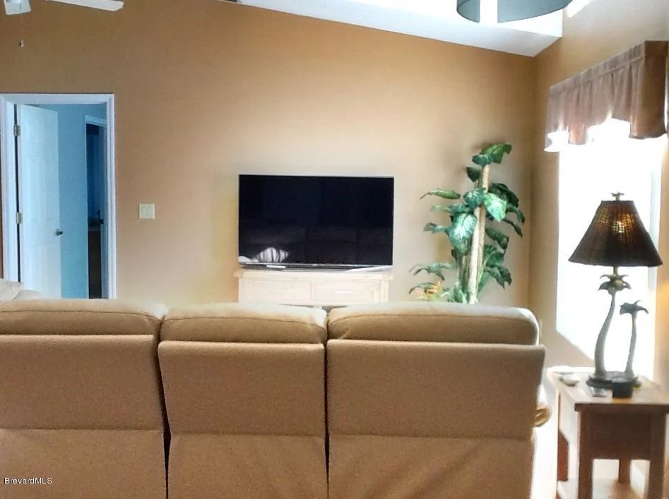 Photo of 631 Benton Drive
