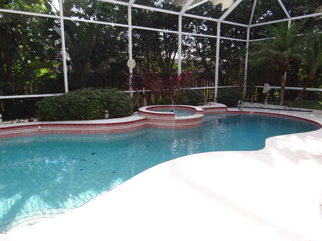 Photo of 215 Ivory Dr Drive