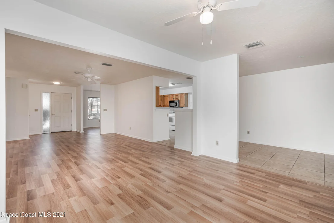 Photo of 1565 Freedom Drive