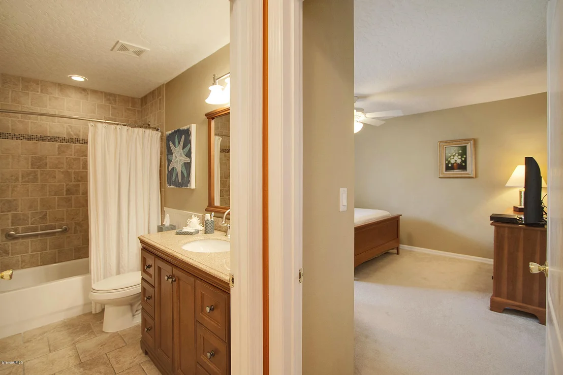 Photo of 5785 Newbury Circle