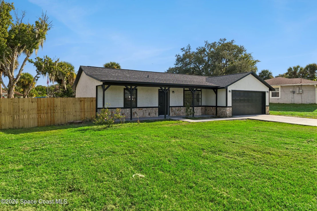 Photo of 6295 Janina Road