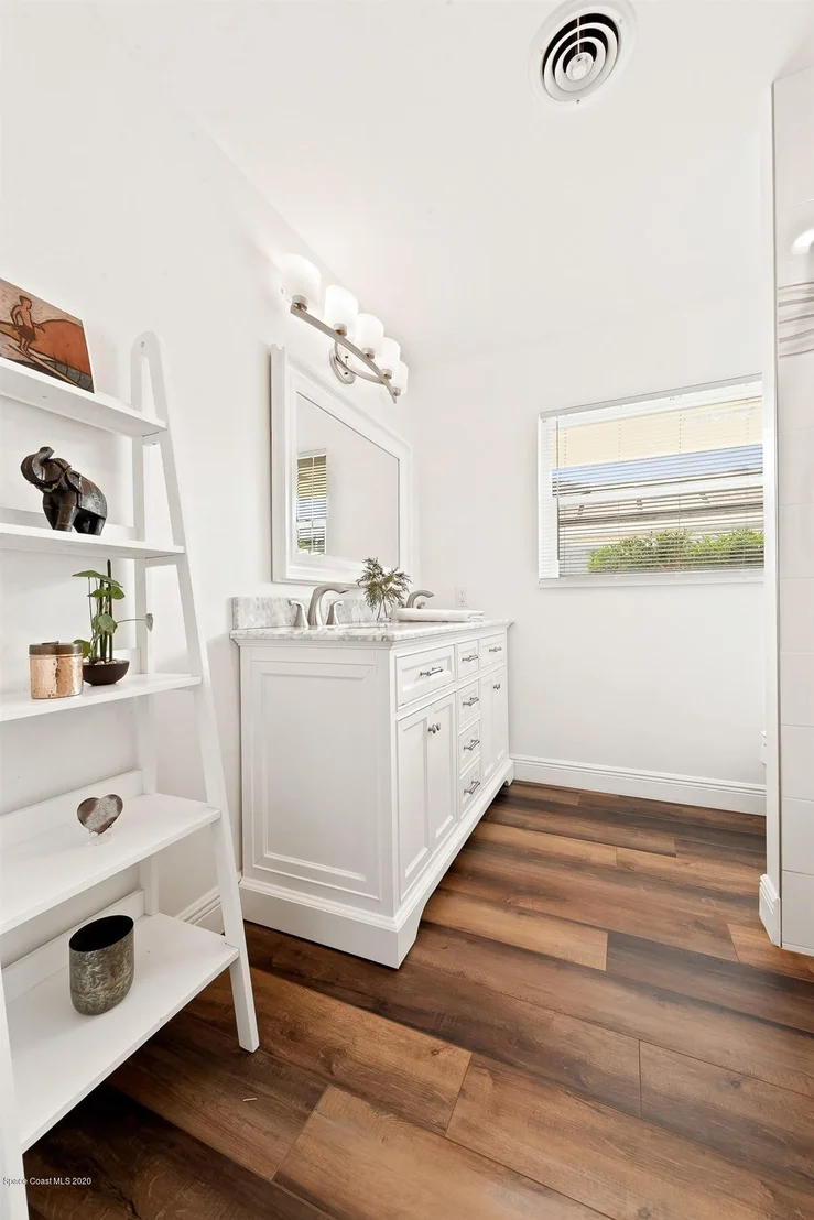 Photo of 705 Hibiscus Trail