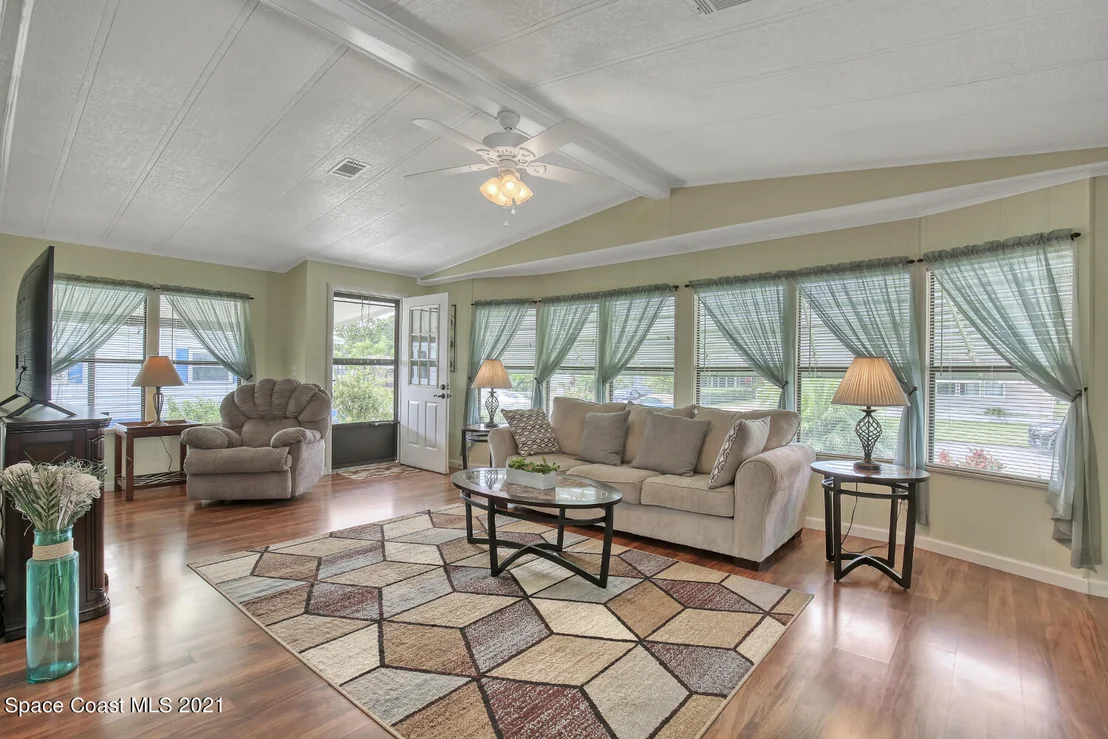 Photo of 513 Susan Drive