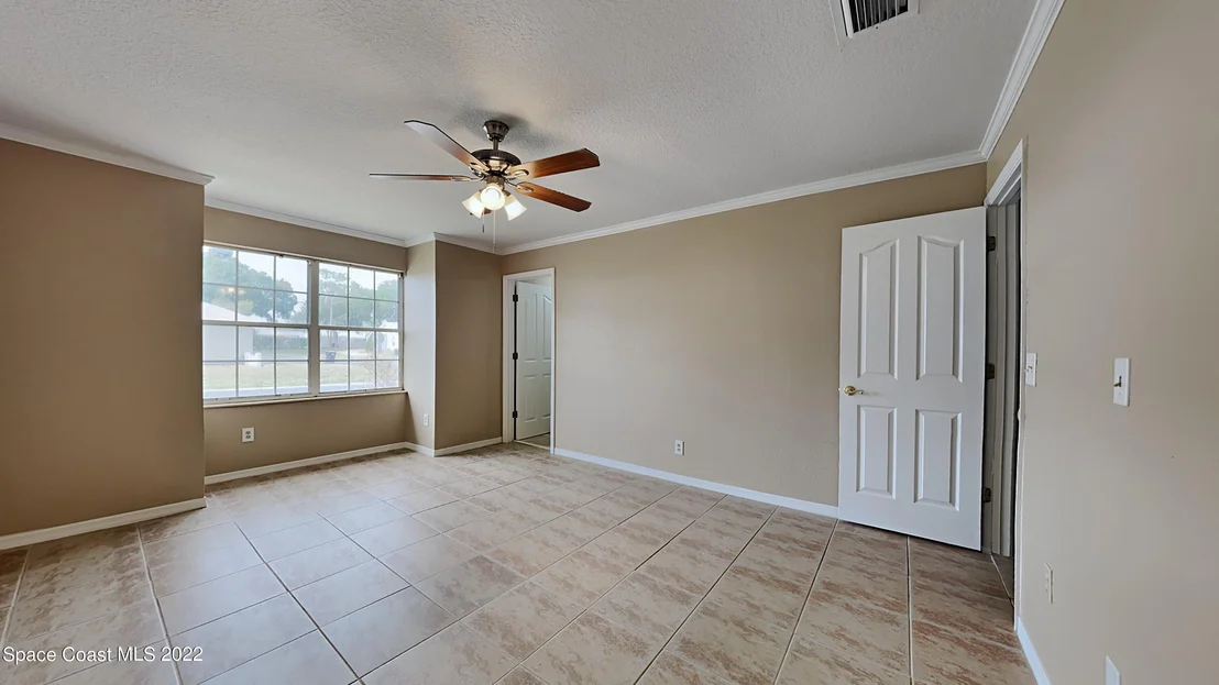 Photo of 874 Wateroak Drive NE