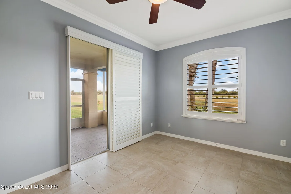Photo of 1937 Golf Vista Boulevard