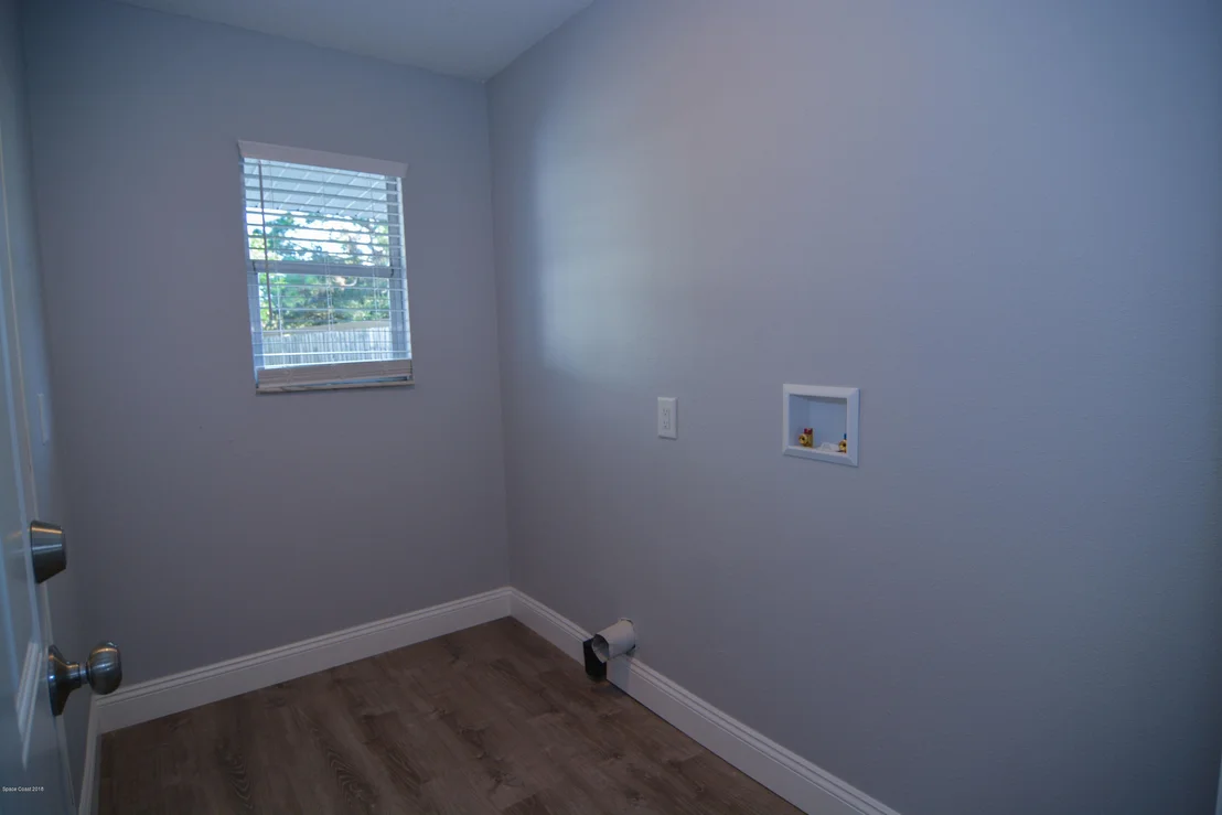 Photo of 1211 Bard Lane NE