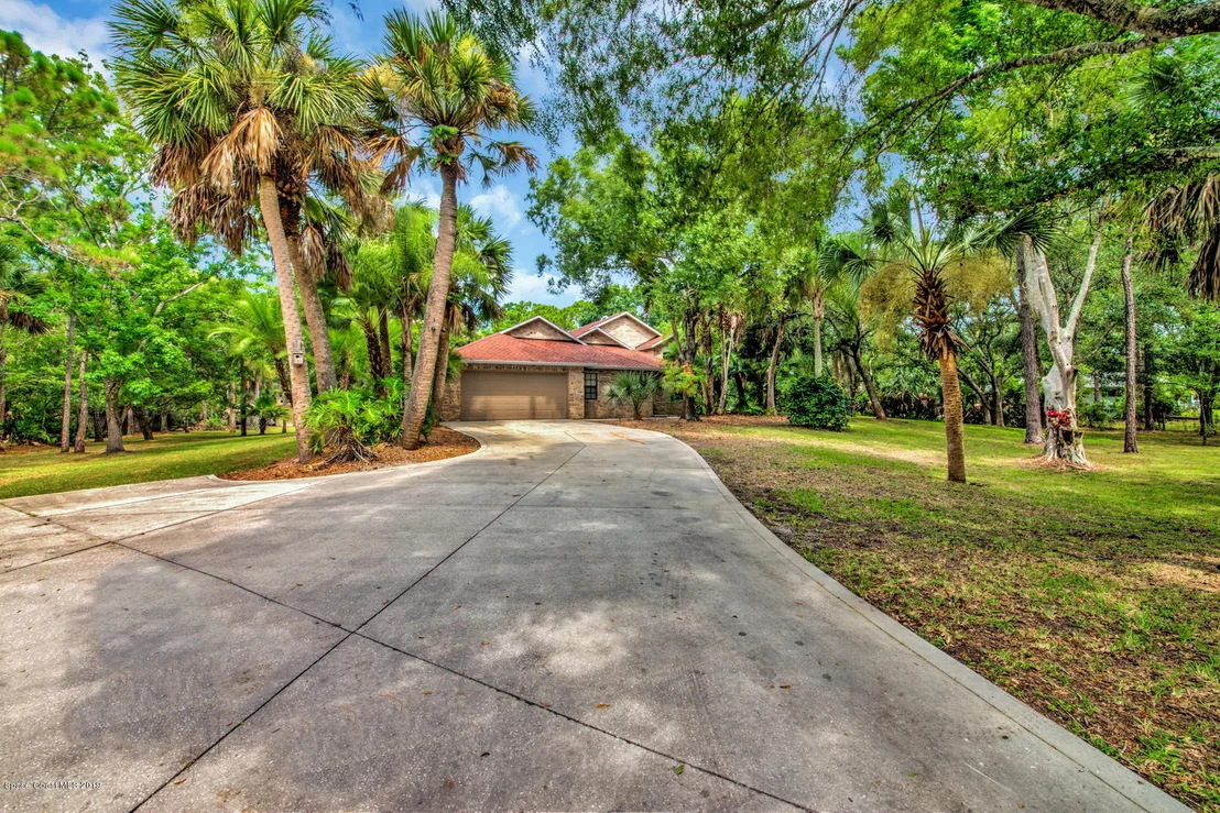 Photo of 3780 Ponderosa Road
